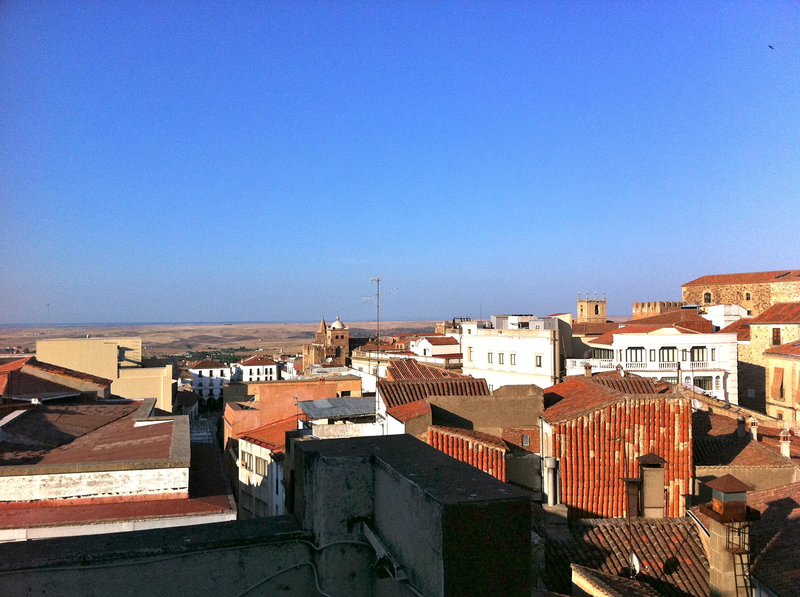 Kubik Hotel Caces Esterno foto