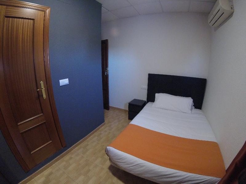 Kubik Hotel Caces Esterno foto