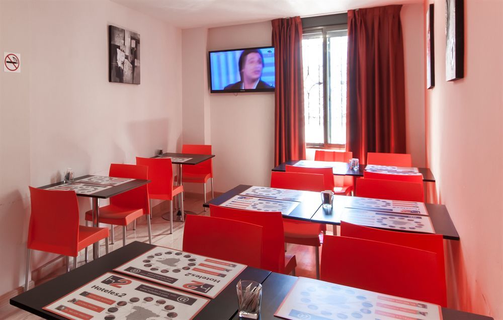 Kubik Hotel Caces Esterno foto